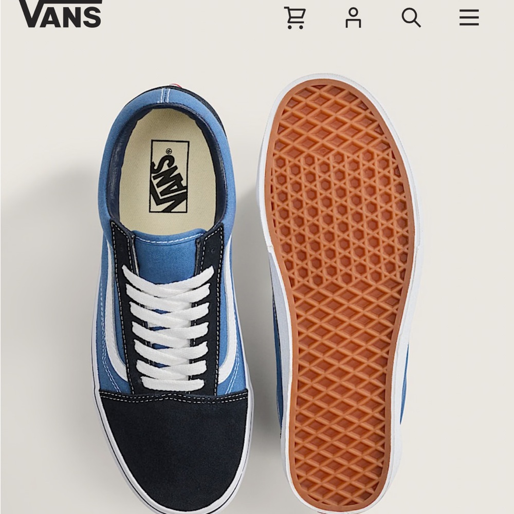 Vans Men's Blue and Navy Classic Old School shoe. Men’s size 10.5.. $35.
